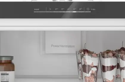 BOSCH Serie 6 Einbau-Kühlschrank 177.2 x 55.8 cm Flachscharnier mit Softeinzug KIR81ADD0