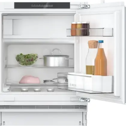 BOSCH Serie 4 Unterbau-Kühlschrank mit Gefrierfach, 82 × 59,8 cm