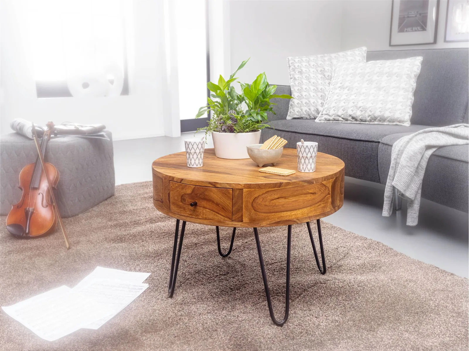 FineBuy Couchtisch Sheesham Massivholz rund Ø 60 cm – Wohnzimmertisch mit Schublade & schwarzen Hairpin Beinen | Retro Design Holztisch handgefertigt