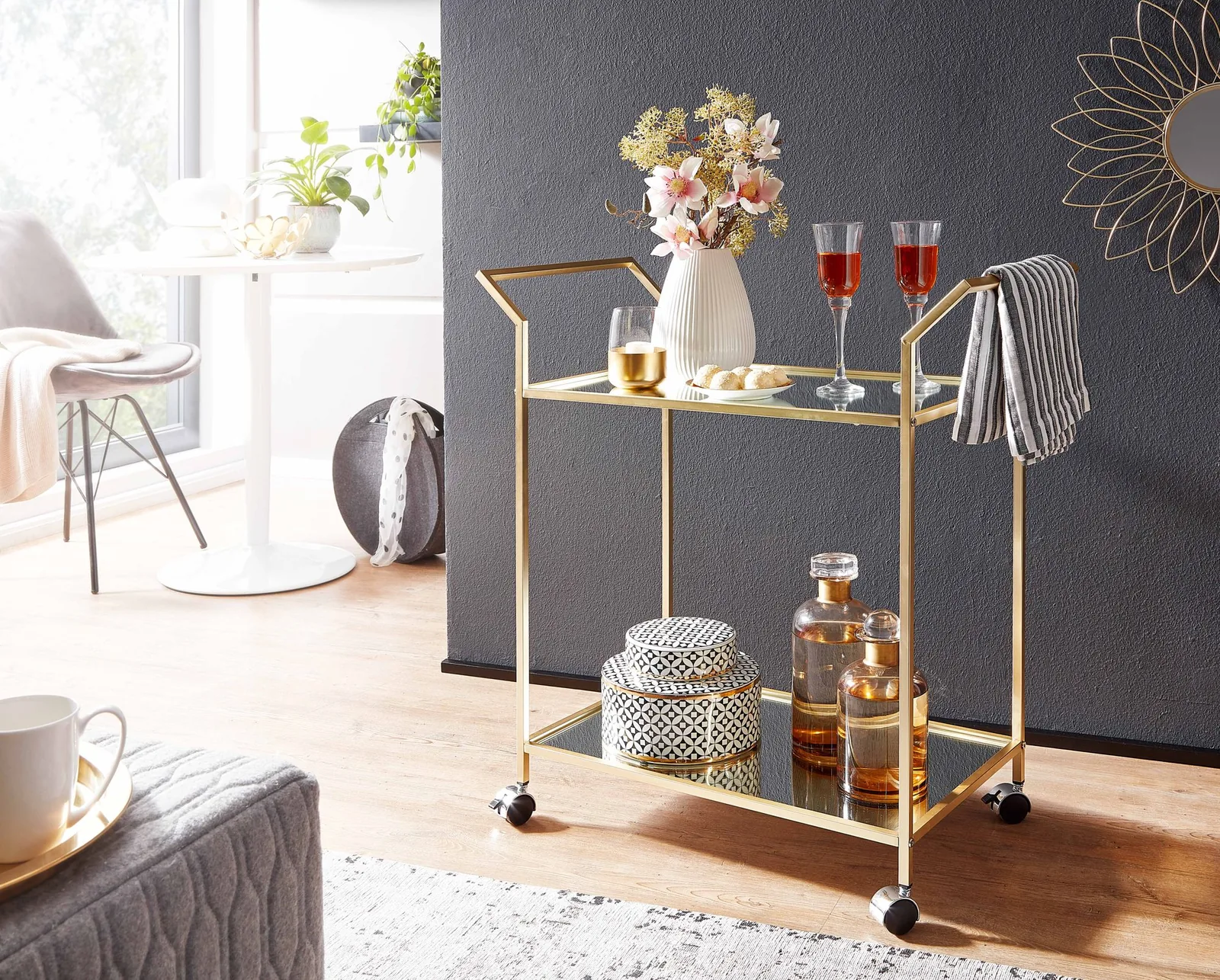 FineBuy goldener Design Servierwagen mit 2 Glasablagen