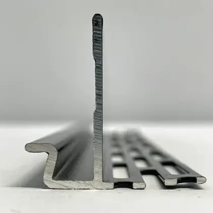 Startelement für Resysta Fassadenverkleidung in aus Alu, Anthrazit – 31,3 × 30 mm