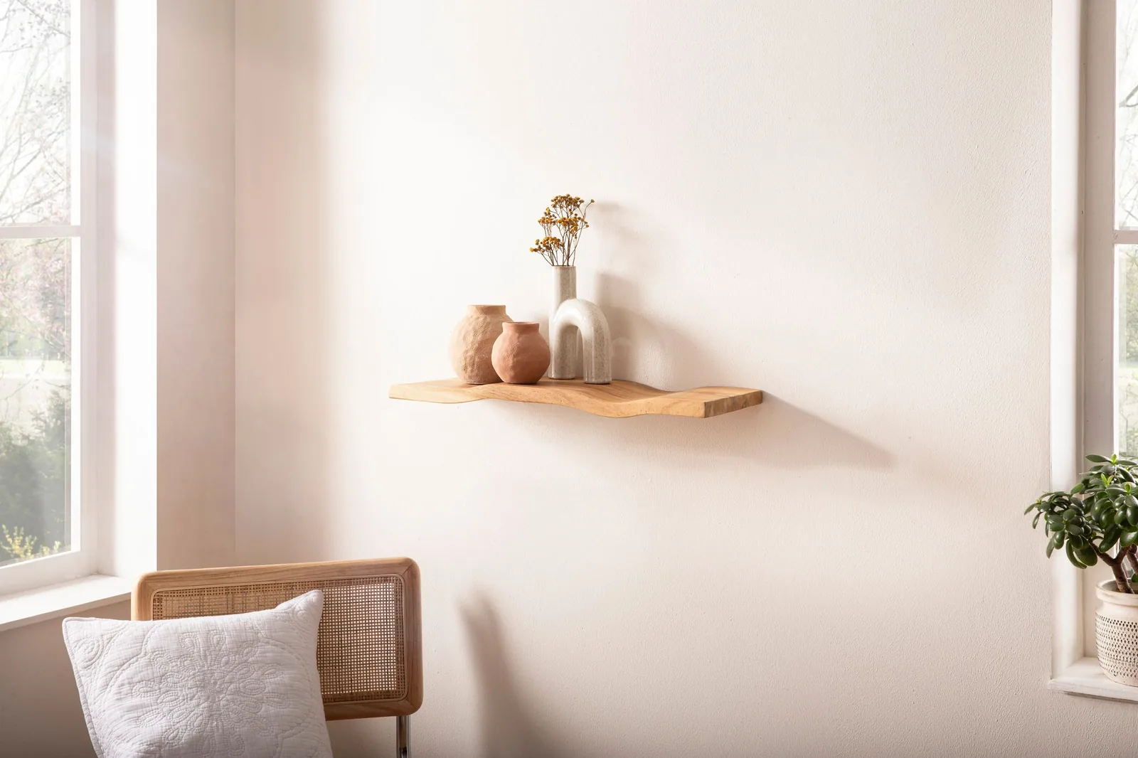 FineBuy Wandregal Akazie Massivholz - Schwebendes Design Regal für die Wand Holz massiv - Hängeregal in Wellenform - Wandboard aus Echtholz